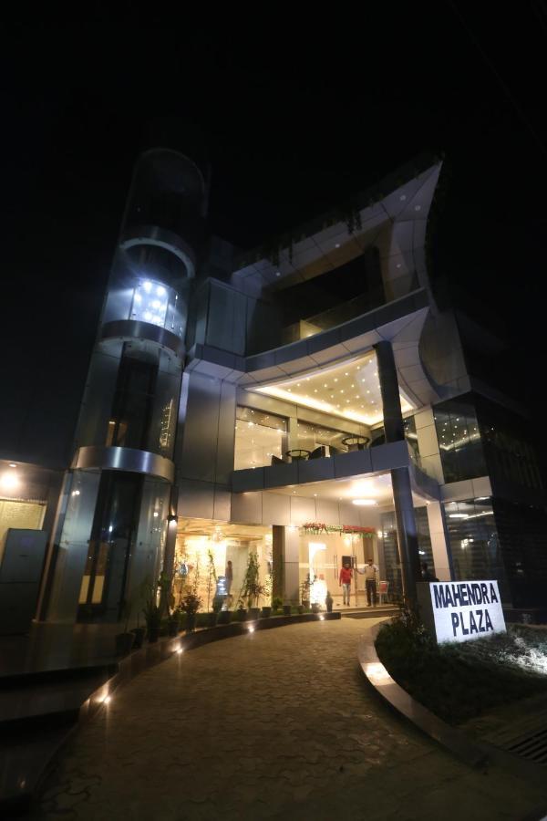 Hotel Mahendra Plaza Hardoi Exterior foto