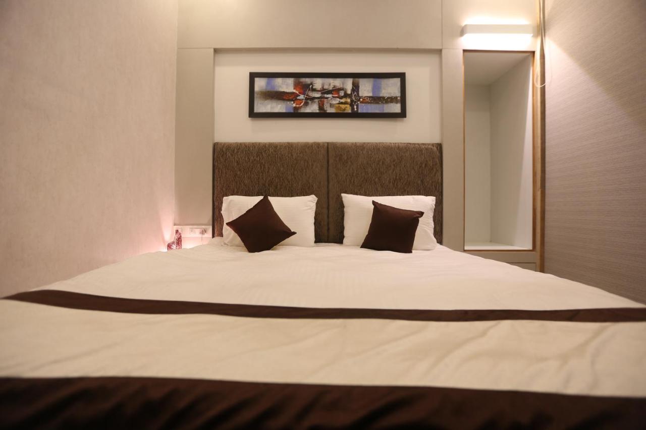 Hotel Mahendra Plaza Hardoi Exterior foto